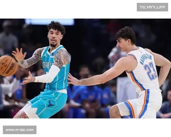 黄蜂雷霆季前赛青年军对决，鲍尔亚历山大新星碰撞