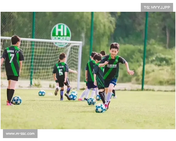 足球青少年培训协议标准化，家长权益保障